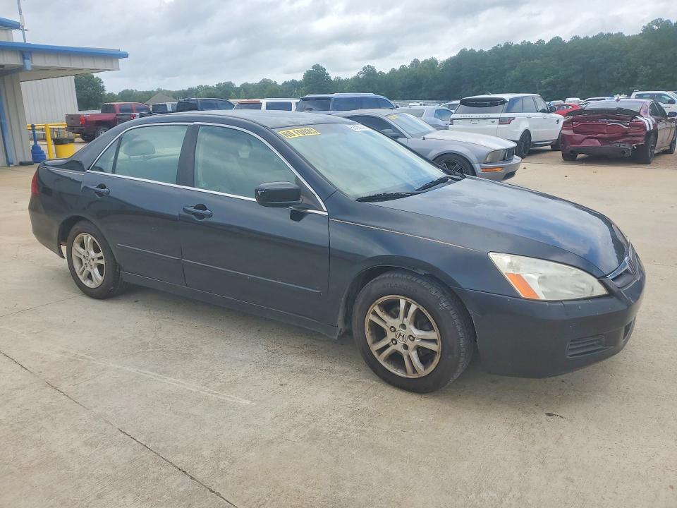 2007 Honda Accord VIN JHMCM56317C020944 COPART salvage auction — MINOR DENT/SCRATCHES, Ms - Cert Of Title-Rebuilt, sold $950 on 2026-07-06 (photo 4)