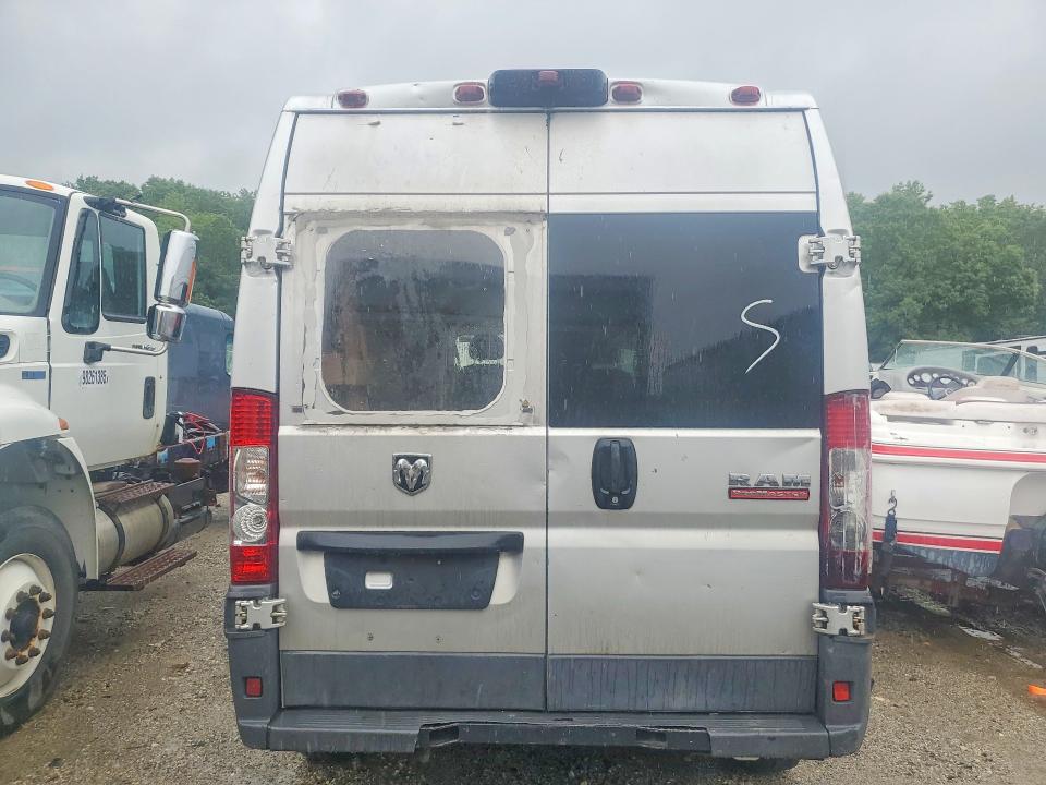 2018 Ram VIN 3C6TRVDG8JE151059 COPART salvage auction — MINOR DENT/SCRATCHES, Mt - Certificate Of Title (P), sold $5,400 on 2026-07-28 (photo 6)