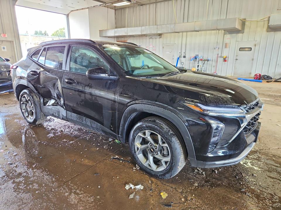 2026 Chevrolet Trax VIN KL77LHEP6TC094086 COPART salvage auction — SIDE, WI - CERTIFICATE OF TITLE, sold $9,000 on 2026-07-14 (photo 4)