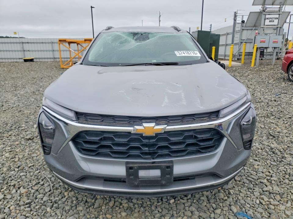 2025 Chevrolet Trax VIN KL77LHEP3SC137295 COPART salvage auction — FRONT END, CA - SALVAGE CERTIFICATE, sold $3,000 on 2026-07-30 (photo 5)