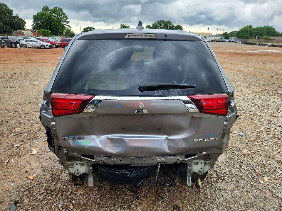 2018 Mitsubishi VIN JA4AD2A3XJZ040171 COPART salvage auction — REAR END, Fl - Cert Of Title Slvg Rebuildable, sold $2,250 on 2026-07-29 (photo 6)