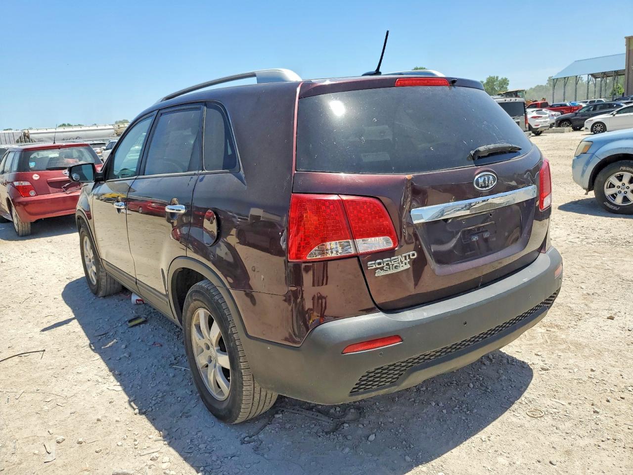 2012 Kia Sorento VIN 5XYKT3A63CG248598 COPART salvage auction — Front End, MO - DEALER ONLY CLEAN TITLE, sold $550 on 2026-07-09 (photo 3)
