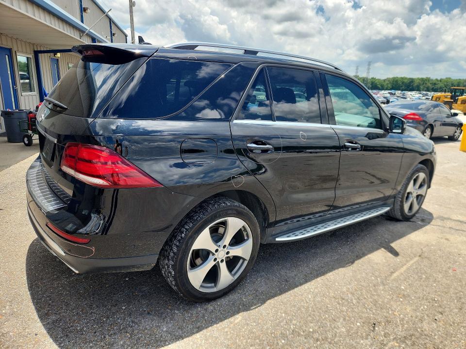 2017 Mercedes-benz VIN 4JGDA5JB5HA851742 COPART salvage auction — NORMAL WEAR, Tn - Salvage Certificate, sold $9,600 on 2026-07-16 (photo 3)