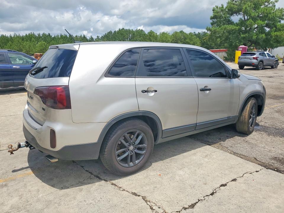 2014 Kia Sorento VIN 5XYKT3A61EG430075 COPART salvage auction — FRONT END, Sc - Cert Of Title-Salvage, sold $700 on 2026-07-17 (photo 3)