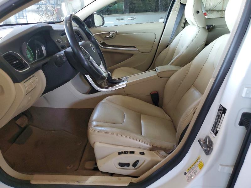 2015 Volvo S60 VIN YV1612TD0F2301716 COPART salvage auction — MECHANICAL, Az - Certificate Of Title, sold $1,100 on 2026-07-08 (photo 7)