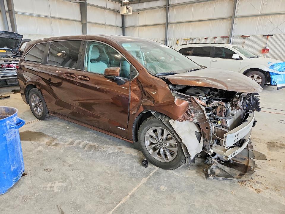 2021 Toyota Sienna VIN 5TDKSKFC5MS034082 COPART salvage auction — FRONT END, Ne - Cert Of Title-Salvage, sold $250 on 2026-07-21 (photo 4)