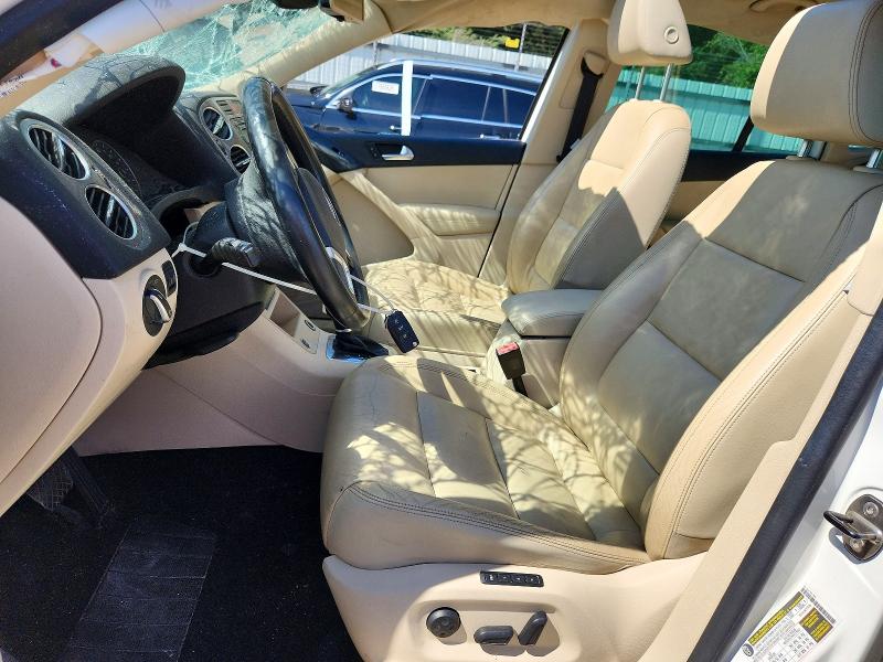 2011 Volkswagen Tiguan VIN WVGBV7AX3BW521837 COPART salvage auction — ROLLOVER, Va - Certificate Of Title, sold $125 on 2026-07-28 (photo 7)