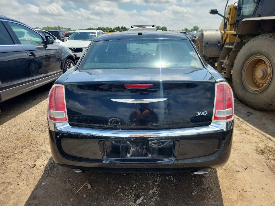 2013 Chrysler 300 VIN 2C3CCAAG4DH627411 COPART salvage auction — WATER/FLOOD, IL - CERTIFICATE OF TITLE, sold $975 on 2026-07-02 (photo 6)