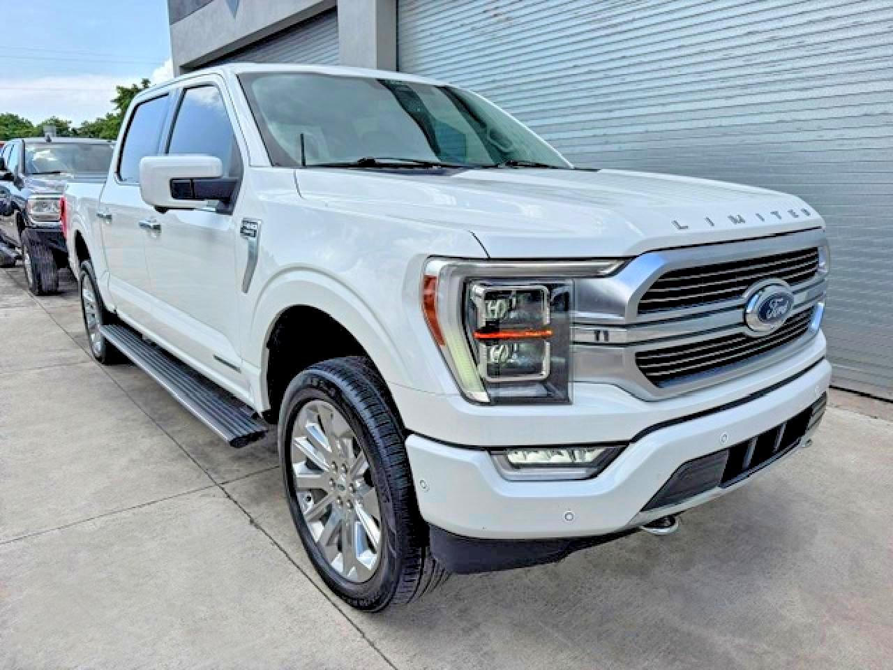 2021 Ford F-150 Lightning VIN 1FTFW1ED9MFB46636 COPART salvage auction — Vandalized, FL - CERT OF TITLE SLVG REBUILDABLE (P), sold $27,500 on 2026-07-10 (photo 4)