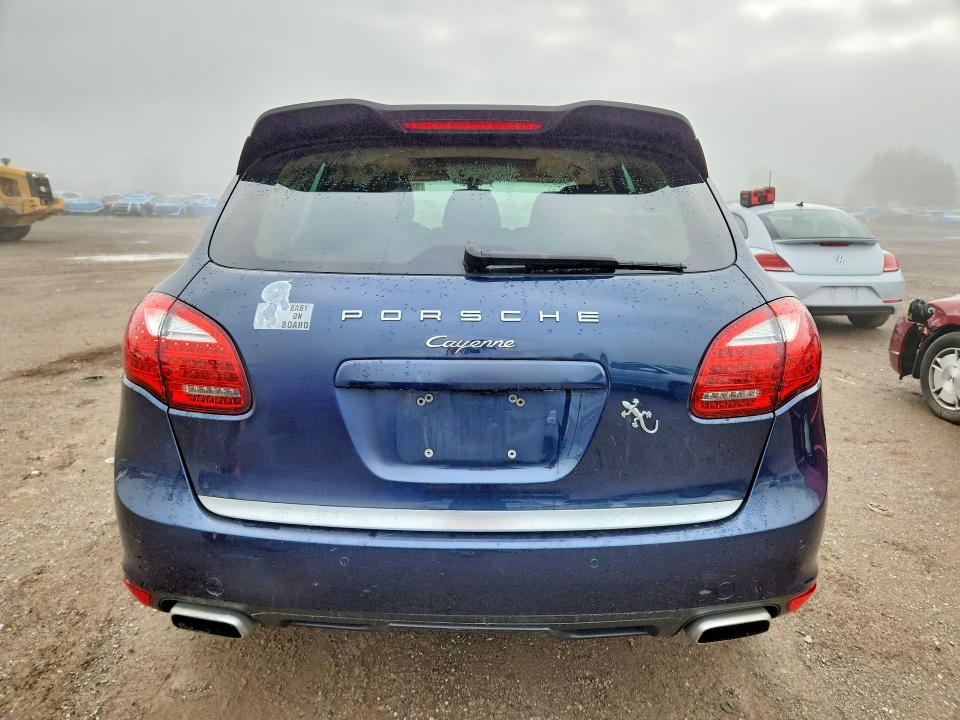 2013 Porsche Cayenne VIN WP1AA2A27DLA10248 COPART salvage auction — SIDE, ON - PERMIT NO BRAND - UNFIT, sold $875 on 2026-07-21 (photo 6)