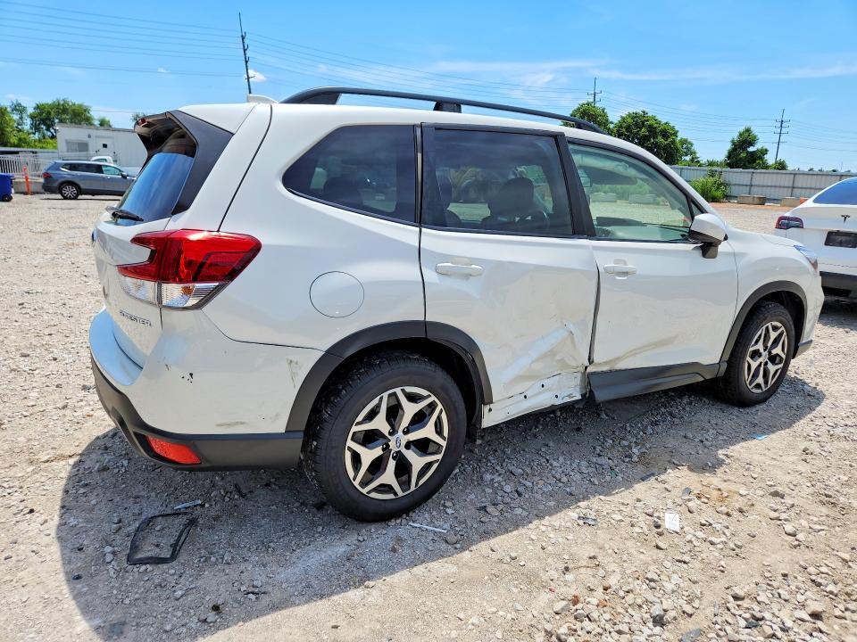 2021 Subaru Forester VIN JF2SKAJC2MH488958 COPART salvage auction — SIDE, Il - Salvage Certificate, sold $750 on 2026-07-21 (photo 3)