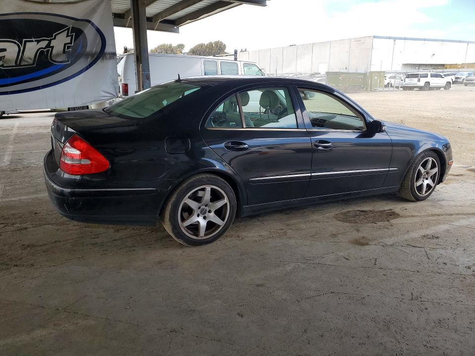 2005 Mercedes-benz E-class VIN WDBUF70J45A713338 COPART salvage auction — UNDERCARRIAGE, CA - SALVAGE CERTIFICATE, sold $200 on 2026-07-28 (photo 3)
