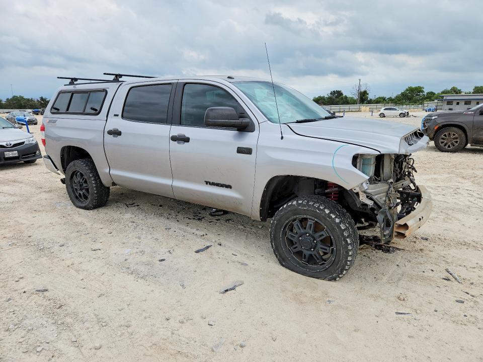 2016 Toyota Tundra VIN 5TFDW5F18GX575185 COPART salvage auction — FRONT END, TX - SALVAGE VEHICLE TITLE (P), sold $8,700 on 2026-07-16 (photo 4)