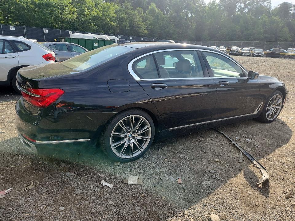 2017 BMW 7er VIN WBA7F2C54HG422224 COPART salvage auction — SIDE, Md - Cert Of Salvage > 75% Damage, sold $10,100 on 2026-07-31 (photo 3)
