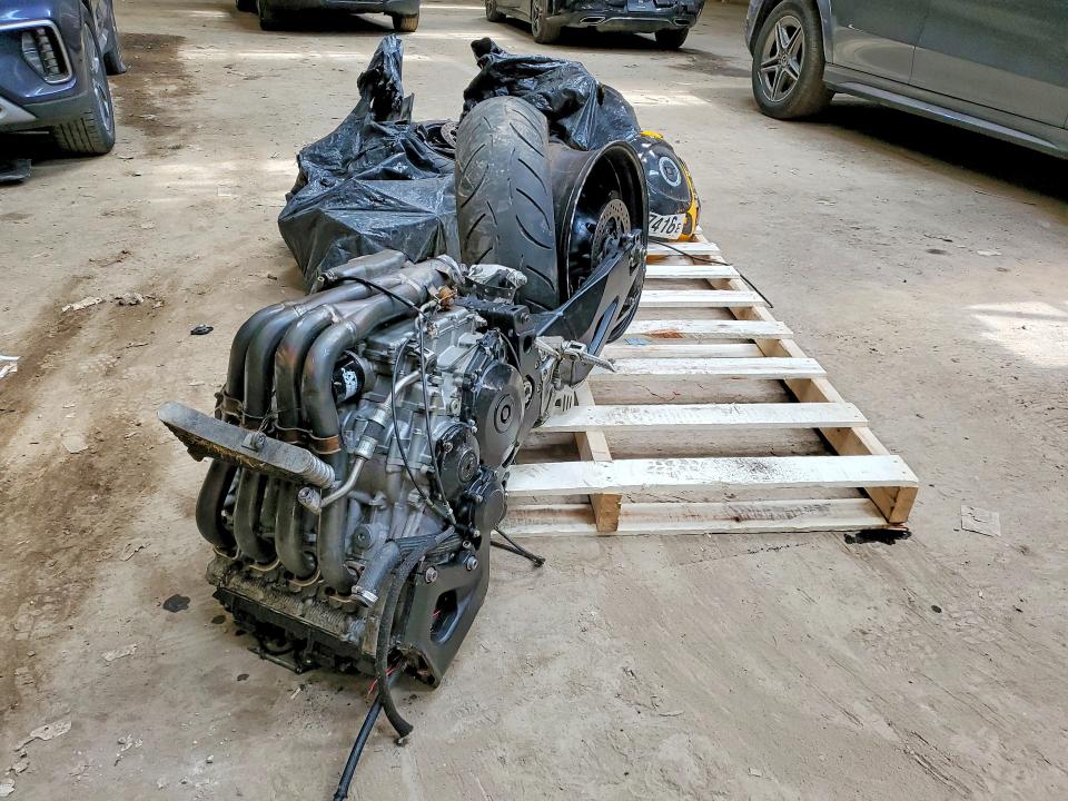 2007 Suzuki Gsx-r1000 VIN JS1GT77A372100535 COPART salvage auction — ALL OVER, ON - BILL OF SALE - PARTS ONLY, sold $125 on 2026-07-14 (photo 2)