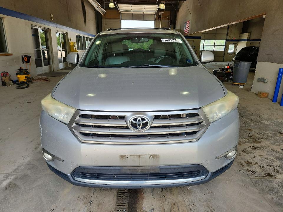 2012 Toyota Highlander VIN 5TDBK3EH3CS175170 COPART salvage auction — FRONT END, Va - Cert Of Title - Salvage, sold $3,500 on 2026-07-02 (photo 5)