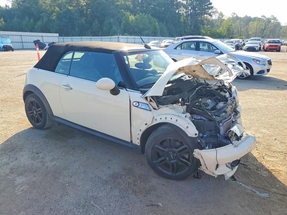 2014 Mini Cooper VIN WMWZP3C59ET707290 COPART salvage auction — FRONT END, SC - CERT OF TITLE-SALVAGE, sold $975 on 2026-08-03 (photo 4)