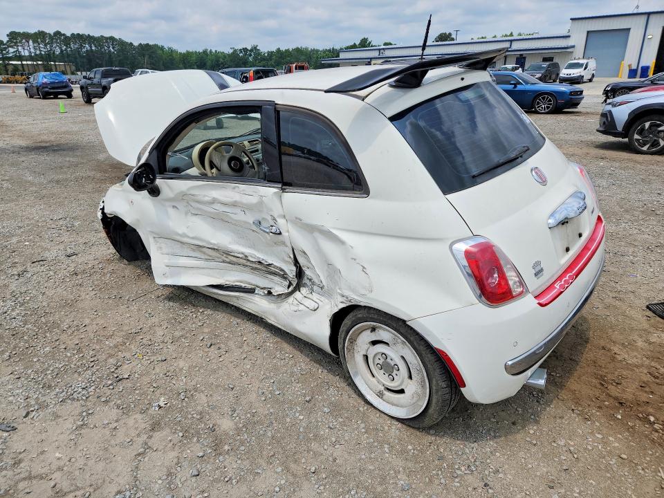 2015 Fiat VIN 3C3CFFCRXFT570810 COPART salvage auction — SIDE, Nc - Salvage Certificate Of Title, sold $225 on 2026-08-10 (photo 2)