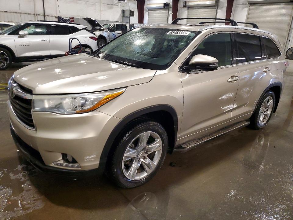 2015 Toyota Highlander VIN 5TDDKRFHXFS098991 COPART salvage auction — WATER/FLOOD, KS - CERT OF TITLE-SALVAGE, sold $575 on 2026-07-27 (photo 1)