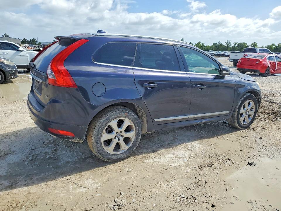 2016 Volvo VIN YV440MDK9G2867042 COPART salvage auction — FRONT END, Tx - Salvage Vehicle Title, sold $1,600 on 2026-08-04 (photo 3)
