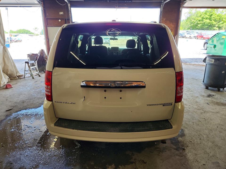 2010 Chrysler Town & country VIN 2A4RR5D1XAR369558 COPART salvage auction — FRONT END, Pa - Certificate Of Salvage, sold $475 on 2026-07-02 (photo 6)