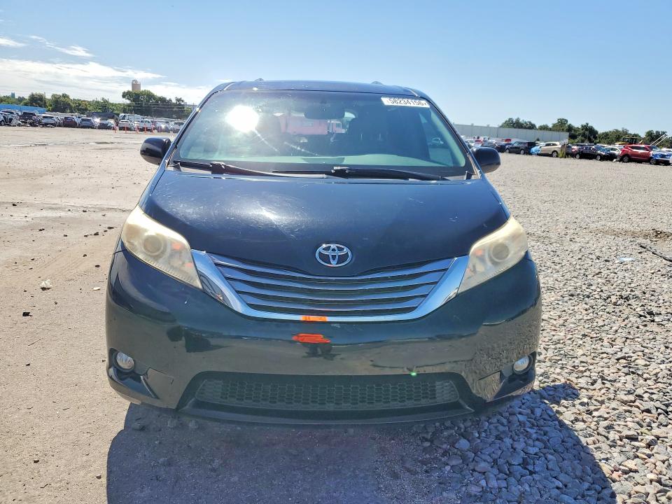 2017 Toyota Sienna VIN 5TDYZ3DC2HS835119 COPART salvage auction — REAR END, Fl - Cert Of Title Slvg Rebuildable, sold $3,450 on 2026-07-13 (photo 5)