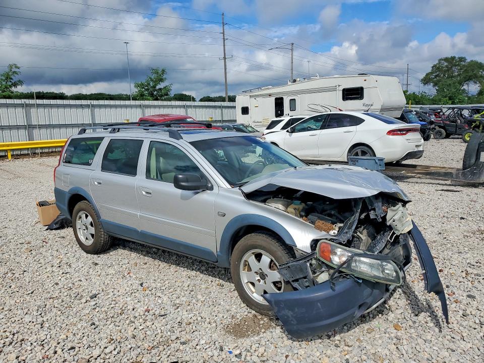 2004 Volvo Xc70 VIN YV1SZ59H841159217 COPART salvage auction — FRONT END, Ia - Cert Of Title-Salvage Title, sold $475 on 2026-07-17 (photo 4)