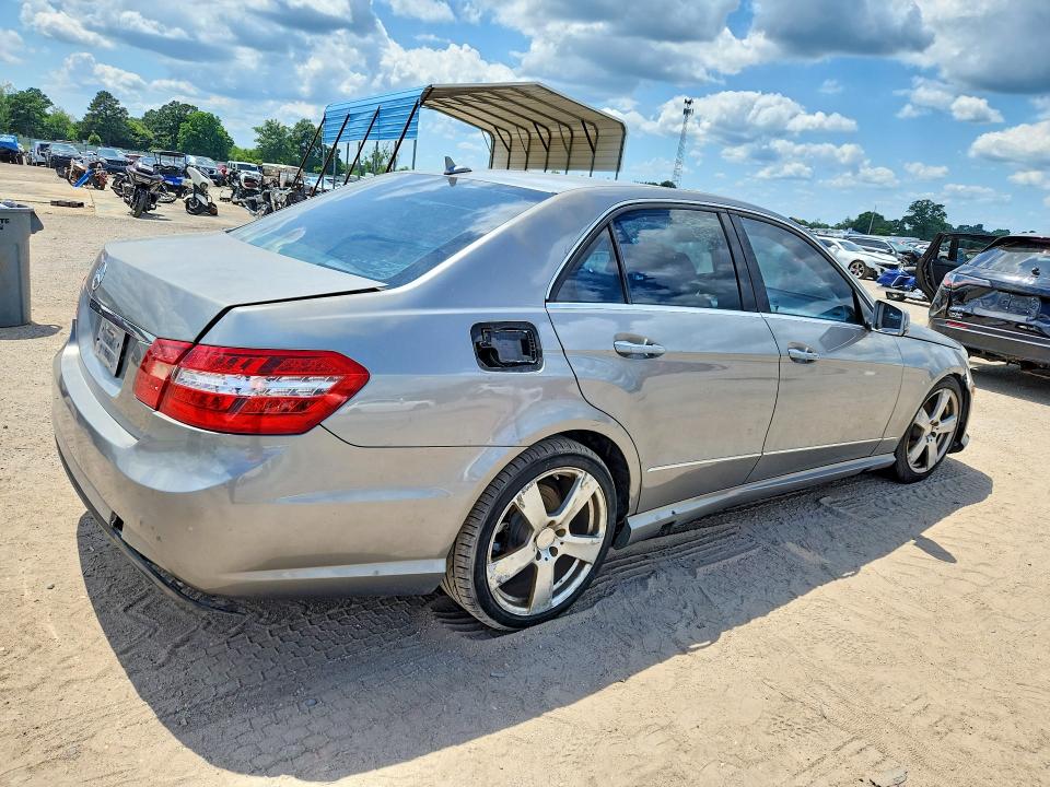 2010 Mercedes-benz E-class VIN WDDHF5GB9AA167626 COPART salvage auction — FRONT END, Fl - Certificate Of Title, sold $550 on 2026-07-30 (photo 3)