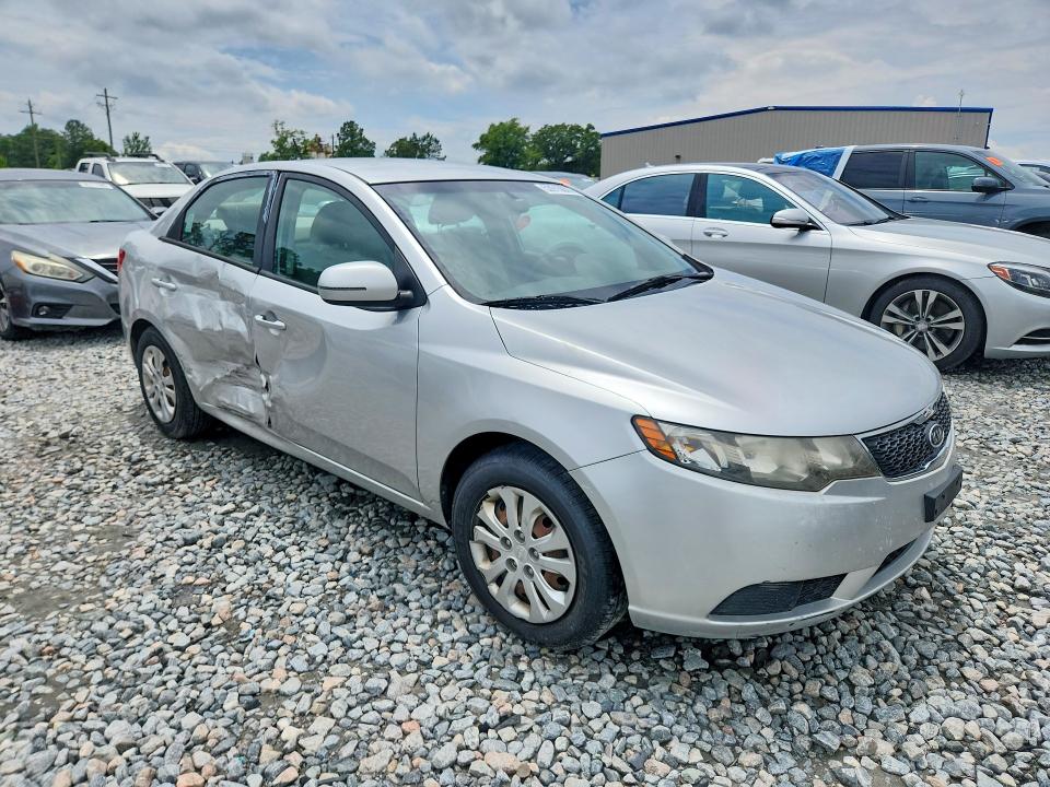 2013 Kia Forte VIN KNAFU4A27D5733643 COPART salvage auction — SIDE, Ga - Cert Of Title-Salvage, sold $675 on 2026-07-09 (photo 4)