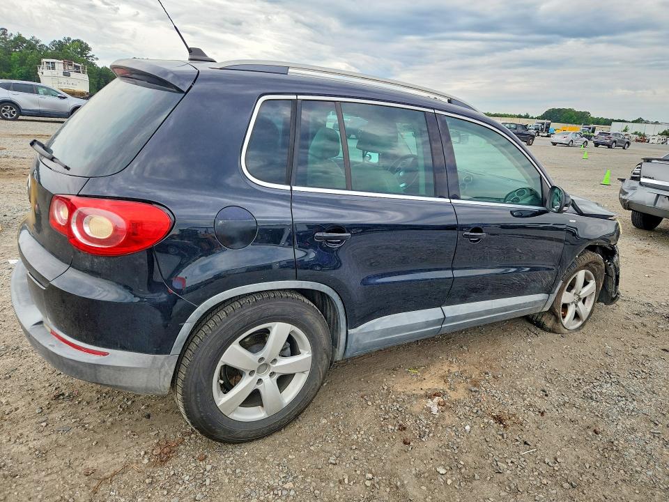 2010 Volkswagen Tiguan VIN WVGAV7AX1AW001677 COPART salvage auction — FRONT END, NC - SALVAGE CERTIFICATE OF TITLE, sold $500 on 2026-07-27 (photo 3)