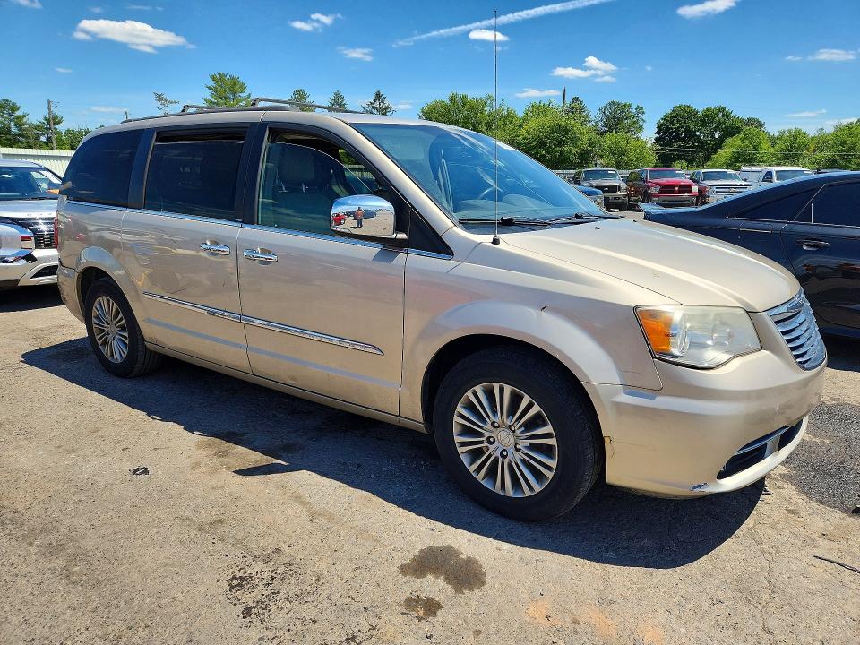 2013 Chrysler Voyager VIN 2C4RC1CG9DR818769 COPART salvage auction — REAR END, Pa - Certificate Of Salvage, sold $550 on 2026-07-17 (photo 4)