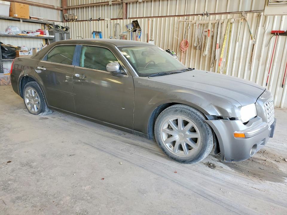 2008 Chrysler 300 VIN 2C3KA63H38H139643 COPART salvage auction — MECHANICAL, Tx - Certificate Of Title, sold $60 on 2026-07-10 (photo 4)