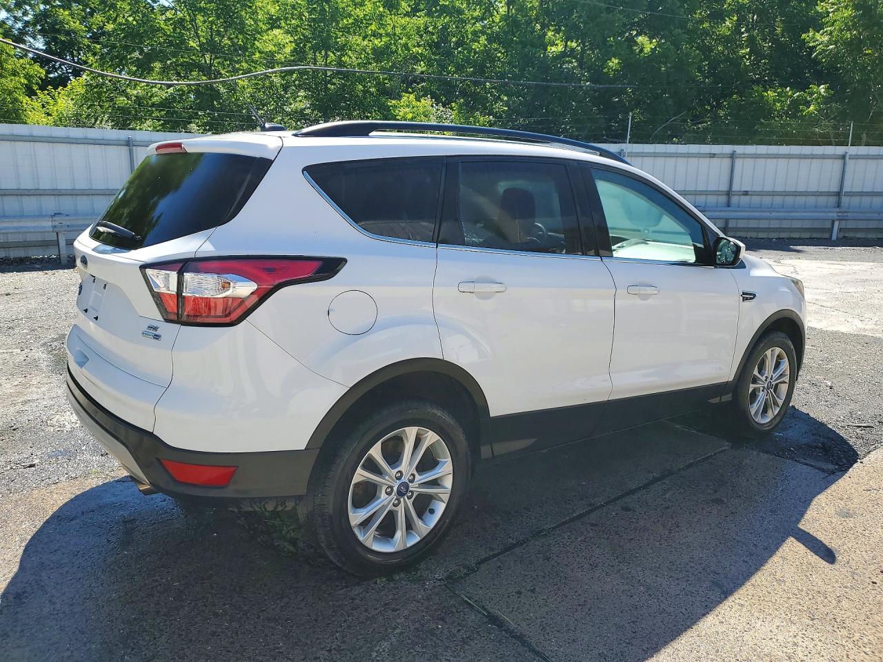 2018 Ford Escape VIN 1FMCU9GD6JUC76963 COPART salvage auction — Mechanical, PA - CERT OF TITLE, sold $1,500 on 2026-07-09 (photo 3)