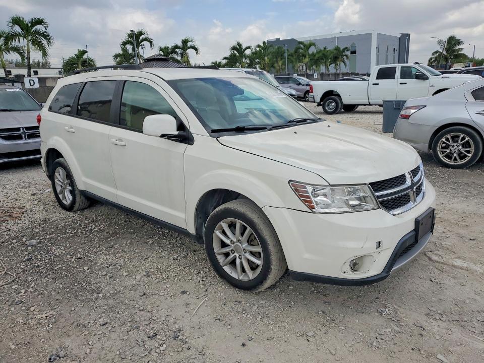 2017 Dodge Journey VIN 3C4PDDBGXGT142678 COPART salvage auction — SIDE, FL - CERT OF TITLE-REBUILT, sold $1,000 on 2026-07-02 (photo 4)