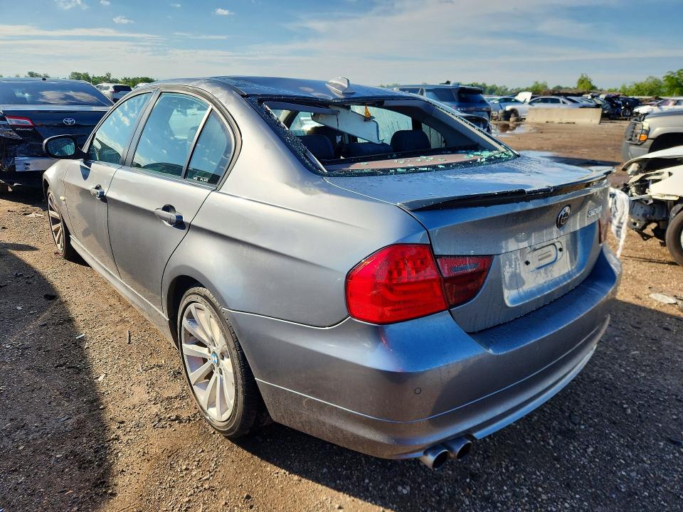 2011 BMW 3er VIN WBAPK5G57BNN31545 COPART salvage auction — ROOF, Il - Salvage Certificate, sold $325 on 2026-07-28 (photo 2)