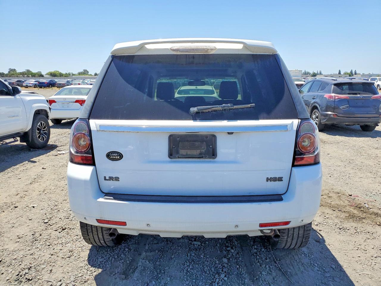 2013 Land Rover LR2 VIN SALFR2BG3DH379338 COPART salvage auction — Normal Wear, CA - DIS/DLR/EXP ONLY CLEAN TITLE, sold $100 on 2026-06-30 (photo 6)