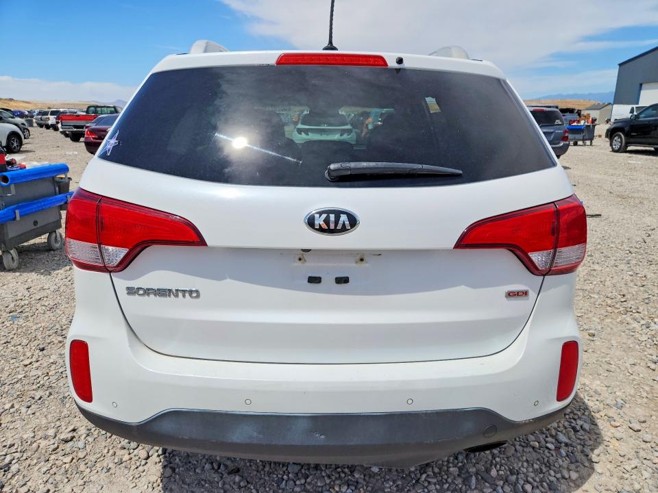 2015 Kia Sorento VIN 5XYKTCA67FG597381 COPART salvage auction — SIDE, Ut - Salvage Certificate, sold $1,450 on 2026-07-02 (photo 6)