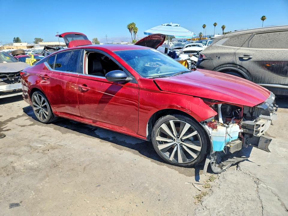 2020 Nissan Altima VIN 1N4BL4CV7LN320458 COPART salvage auction — SIDE, CA - CERTIFICATE OF TITLE, sold $575 on 2026-07-09 (photo 4)