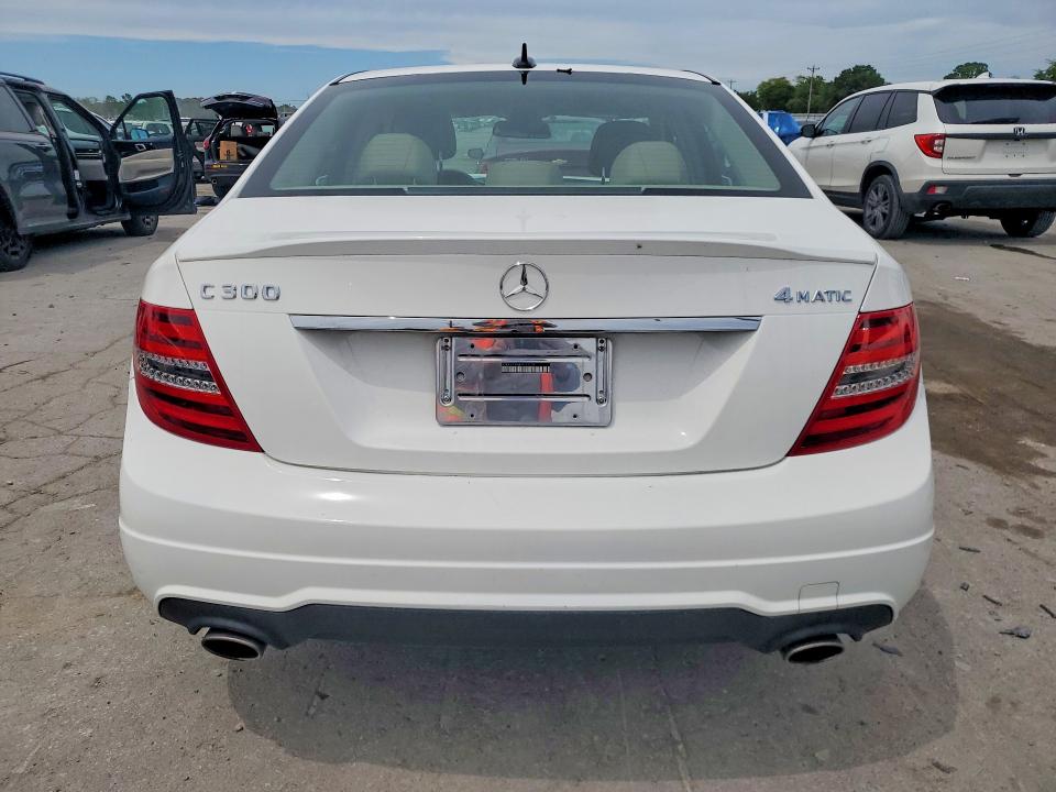 2014 Mercedes-benz C-klasse VIN WDDGF8AB9EG161107 COPART salvage auction — FRONT END, Salvage Title, sold $1,750 on 2026-07-20 (photo 6)