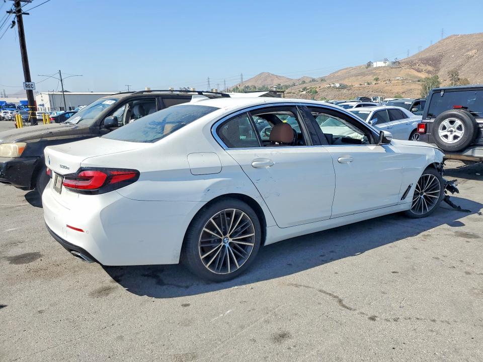 2021 BMW 5er VIN WBA13AG0XMCF03661 COPART salvage auction — FRONT END, Ca - Dis/Dlr/Exp Only Clean Title, sold $10,900 on 2026-07-27 (photo 3)