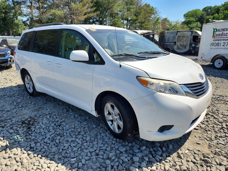 2012 Toyota Sienna VIN 5TDKK3DC2CS185064 COPART salvage auction — REAR END, Nj - Cert Of Title-Salvage, sold $850 on 2026-07-15 (photo 4)