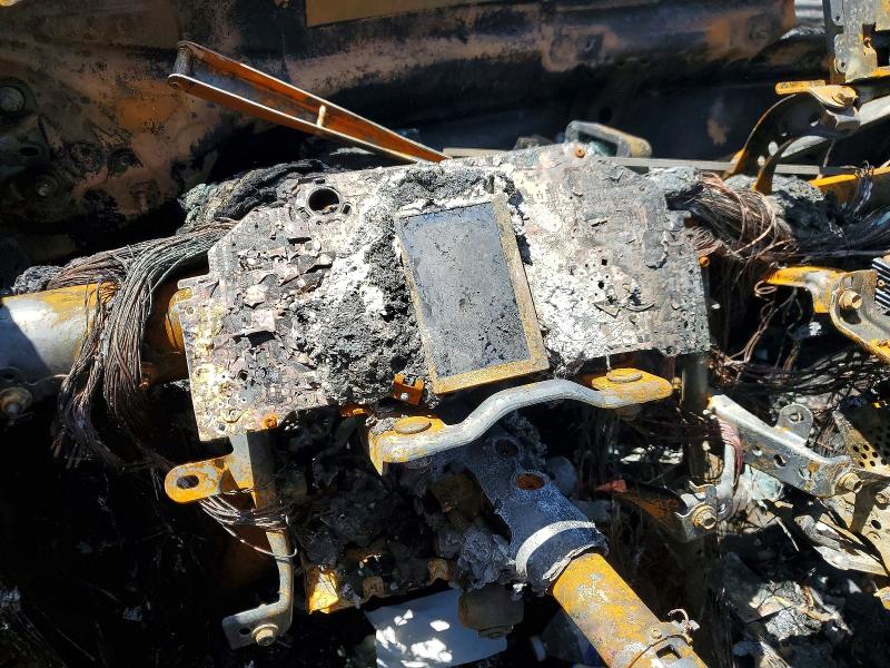 2019 Lexus Nx 300 VIN JTJYARBZXK2142702 COPART salvage auction — BURN, Ny - Mv907A-Parts Only, sold $225 on 2026-07-06 (photo 9)