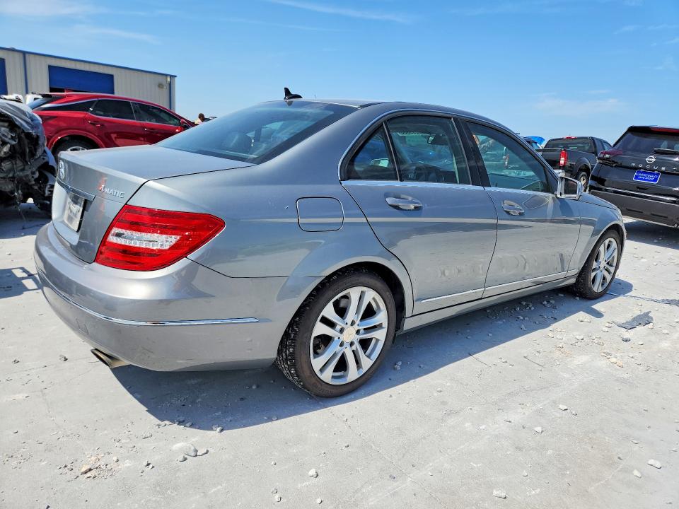 2012 Mercedes-benz C class VIN WDDGF8BB4CF857312 COPART salvage auction — NORMAL WEAR, TX - CERTIFICATE OF TITLE, sold $800 on 2026-07-17 (photo 3)