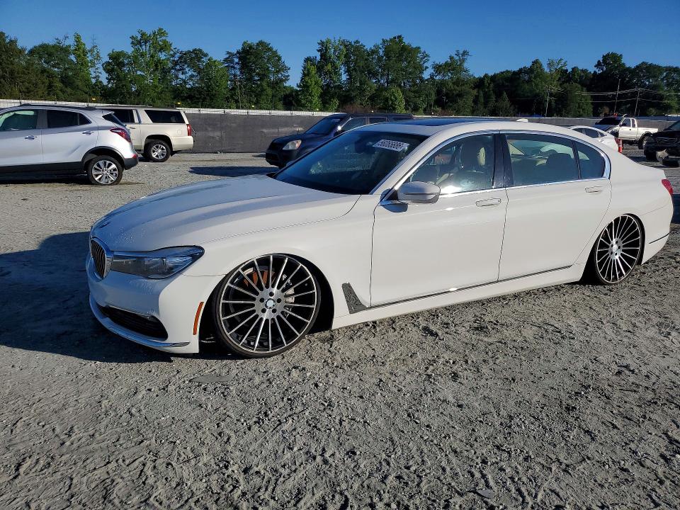 2016 BMW 7 series VIN WBA7E2C57GGD99896 — COPART salvage auction photo