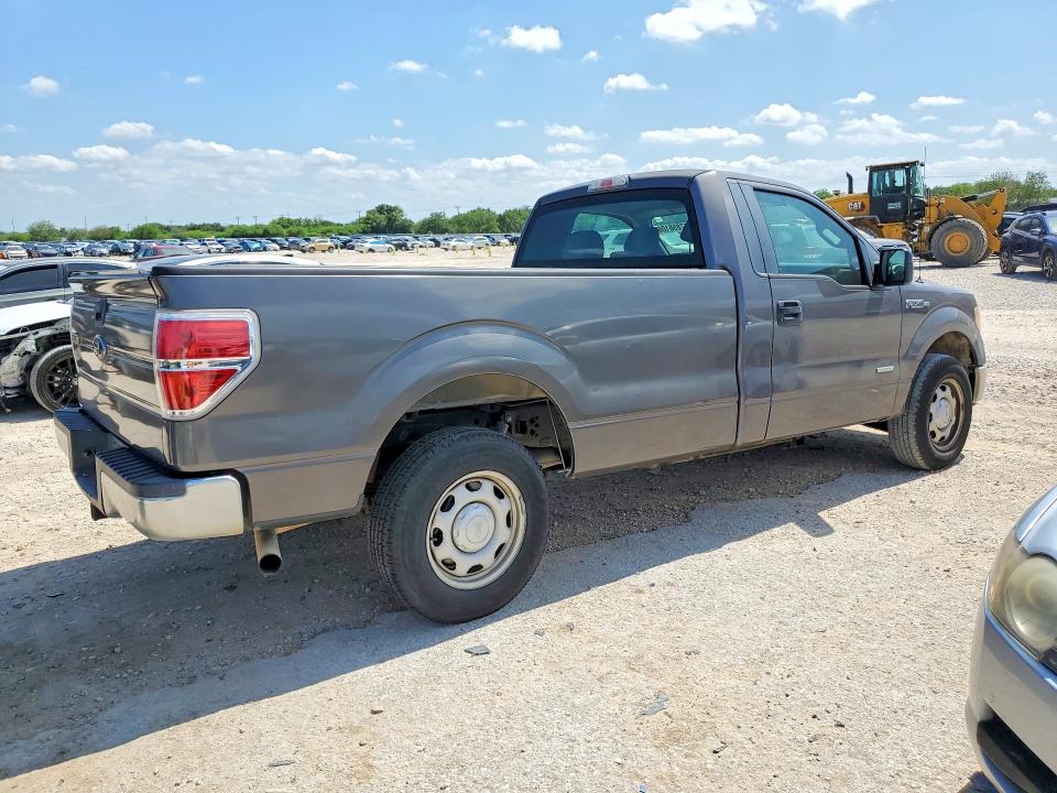2012 Ford VIN 1FTNF1CT2CKE24286 COPART salvage auction — MINOR DENT/SCRATCHES, Tx - Certificate Of Title, sold $1,400 on 2026-07-02 (photo 3)