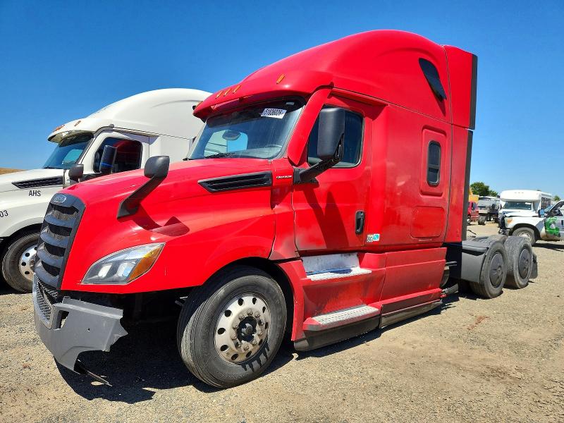 2021 Freightliner Cascadia VIN 3AKJHHDR2MSMA5374 COPART salvage auction — MECHANICAL, CA - SALVAGE CERTIFICATE, sold $6,600 on 2026-09-10 (photo 2)
