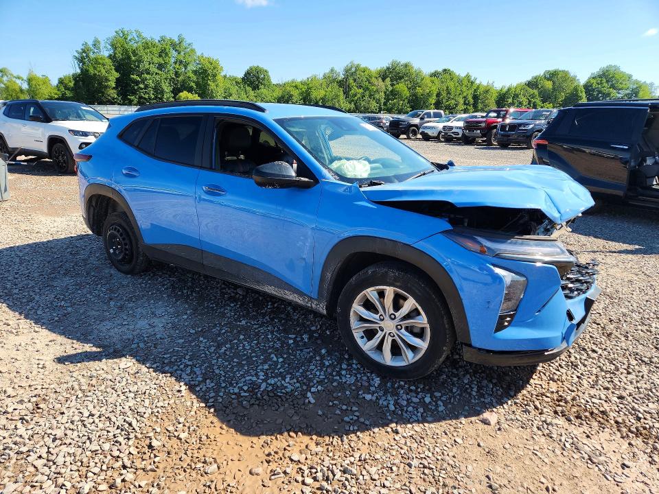 2024 Chevrolet Trax VIN KL77LJE28RC115914 COPART salvage auction — FRONT END, Ny - Mv-907A Salvage Certificate, sold $3,350 on 2026-07-08 (photo 4)