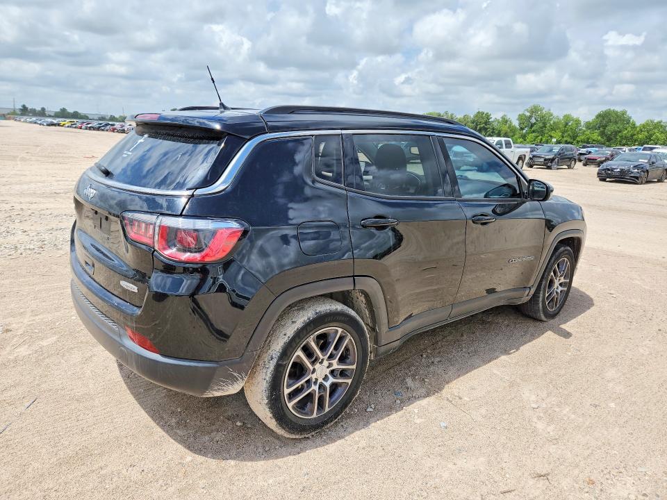 2018 Jeep VIN 3C4NJCBB9JT494740 COPART salvage auction — MINOR DENT/SCRATCHES, Mt - Certificate Of Title, sold $2,500 on 2026-07-03 (photo 3)