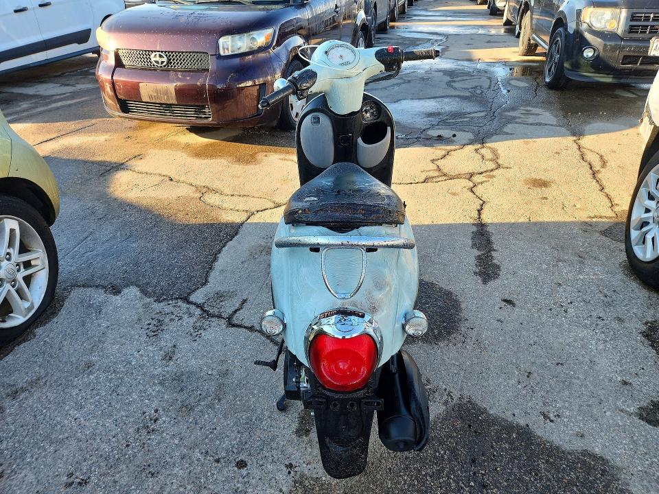 2022 Honda Ncw50 VIN JH2AF7710NK501404 COPART salvage auction — BURN, Wv - Salvage Certificate Fire, sold $90 on 2026-07-21 (photo 4)