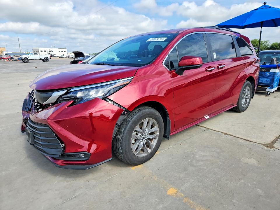 2025 Toyota Sienna VIN 5TDYRKEC4SS275071 COPART salvage auction — FRONT END, Tx - Salvage Vehicle Title, sold $20,000 on 2026-07-09 (photo 1)